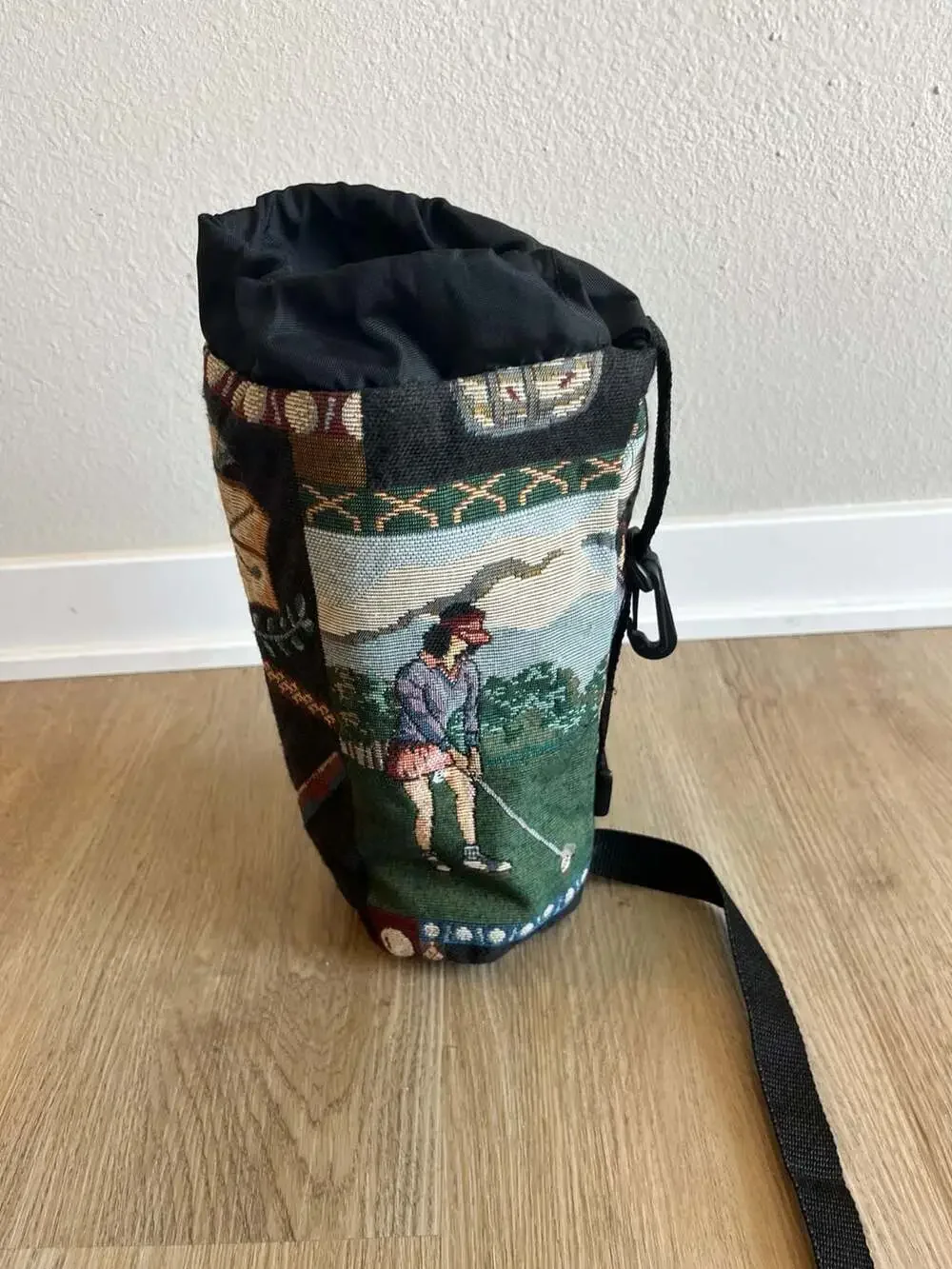 Cool Tote, Vintage Golf Theme Tapestry Insulated Wine Bottle Cooler Bag